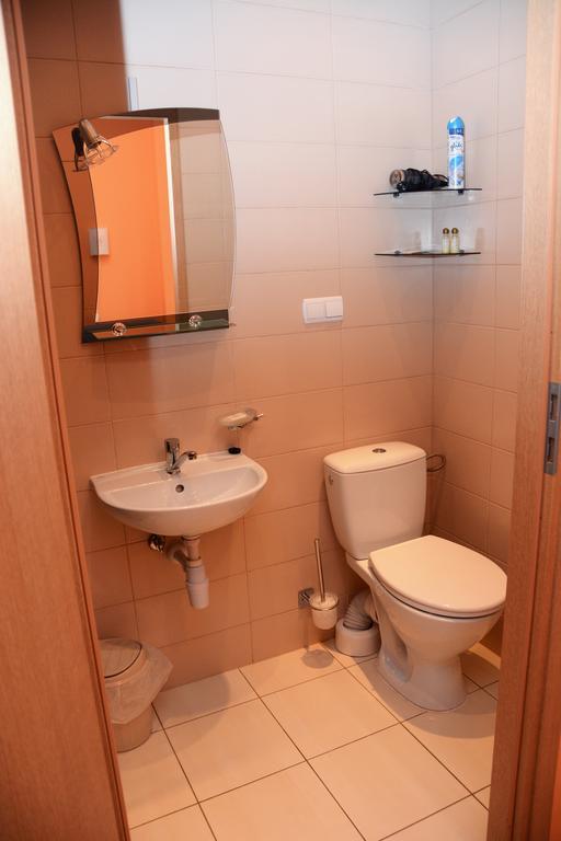 Aparthotel Bajeczna Краков Экстерьер фото