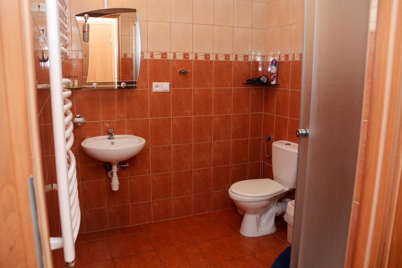 Aparthotel Bajeczna Краков Экстерьер фото