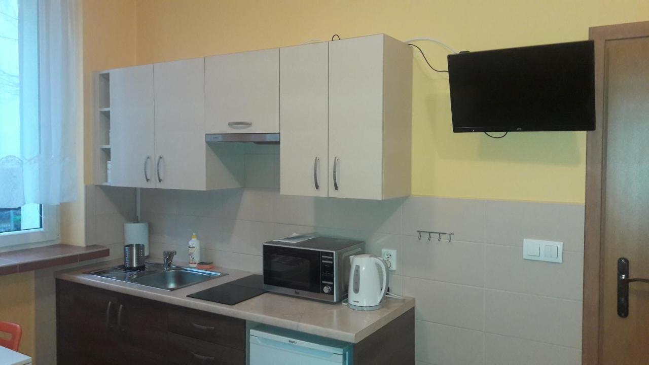 Aparthotel Bajeczna Краков Экстерьер фото